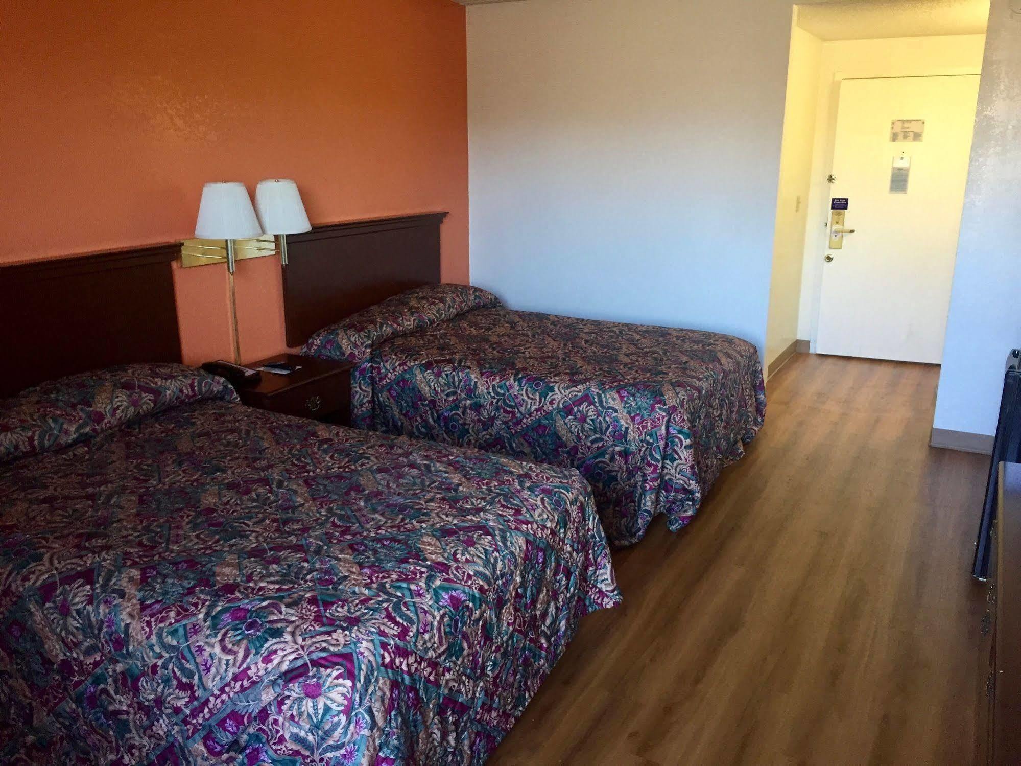 City Studios Inn & Suites Ruther Glen Εξωτερικό φωτογραφία