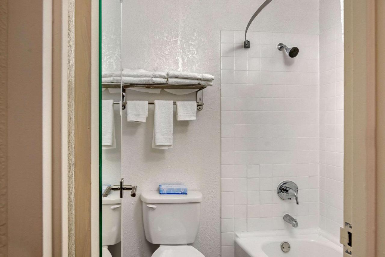 City Studios Inn & Suites Ruther Glen Εξωτερικό φωτογραφία